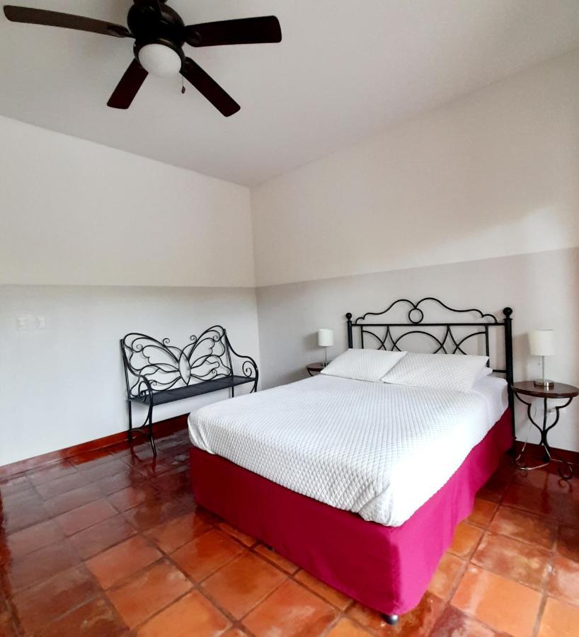 Hotel Jardin Garden De Granada Nicaragua エクステリア 写真